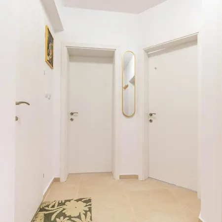 Cozy 2bd In *